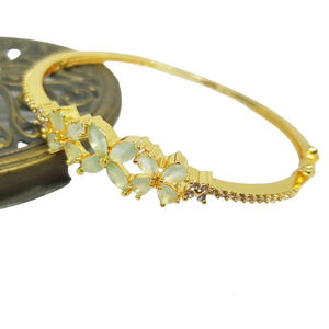 Hb 951 Gold plated Openable Bracelet(M)