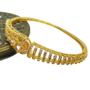 Hb 960 Gold plated Openable Bracelet(C)