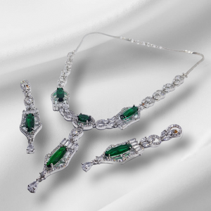 Hnk 7148 Silver plated Zirconia Necklace set (Emerald)