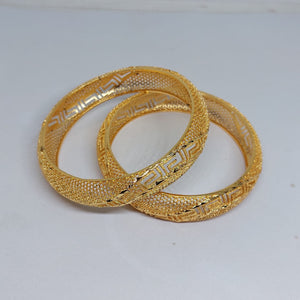 Hs 4906 Gold look bangles pair