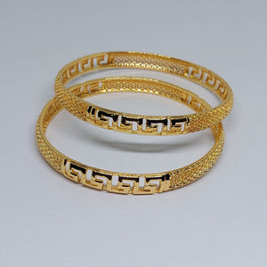 Hs 4909 Gold look bangles pair