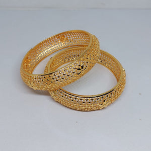 Hs 4905 Gold look bangles pair